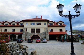 Folwark Stara Winiarnia 3*