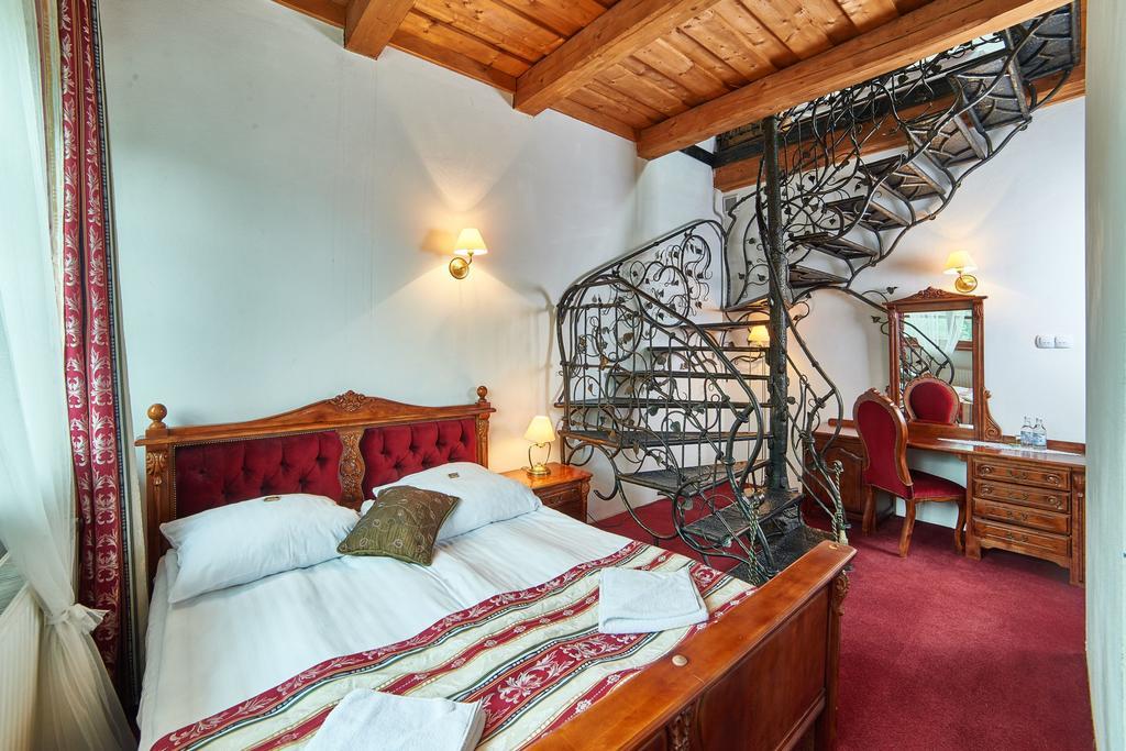 Folwark Stara Winiarnia Hotel